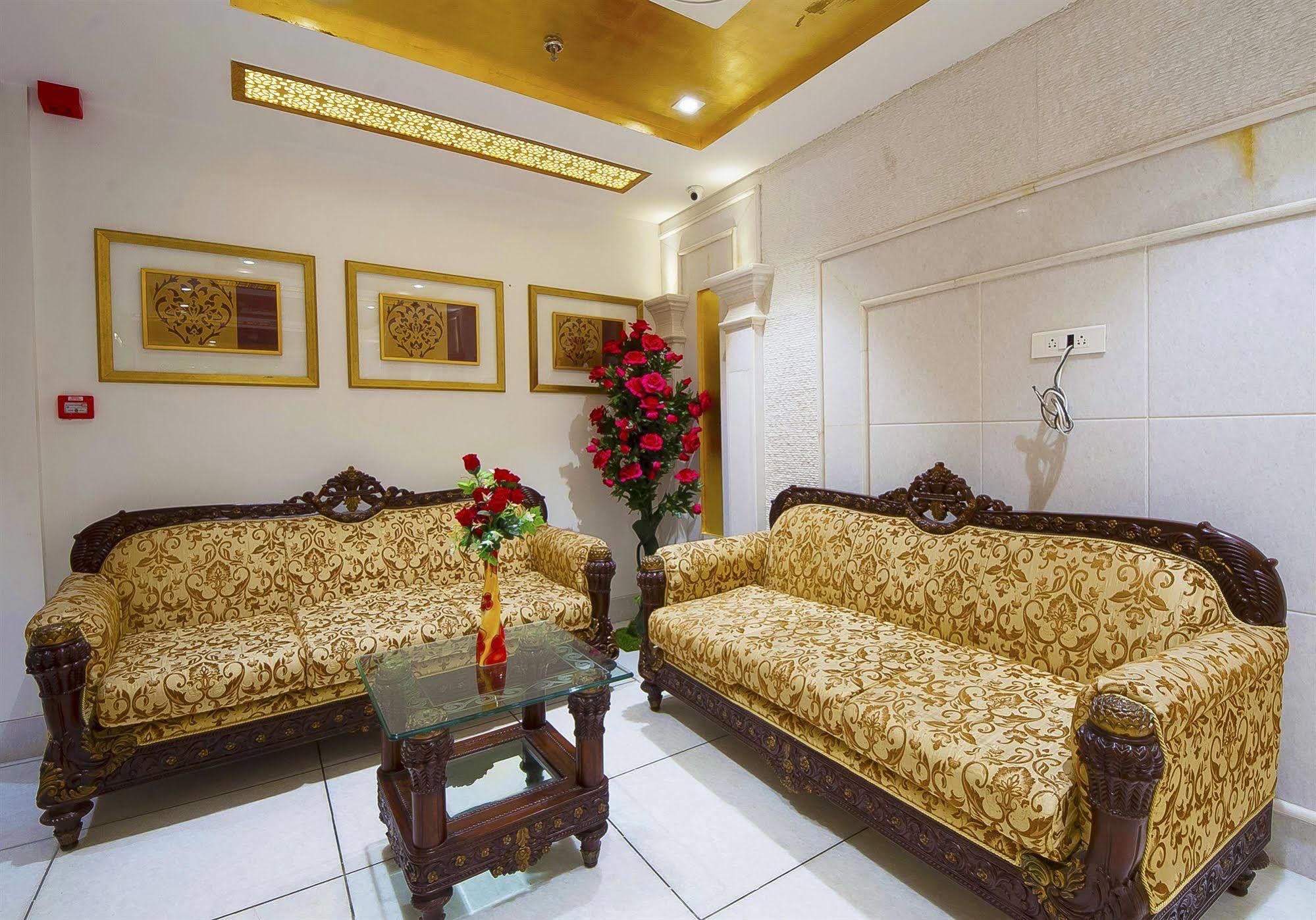 Hotel Swaran Palace Delhi  Exterior foto